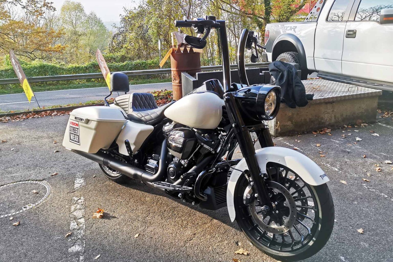 Road King special Ape Hanger Custombike und HarleyDavidson Werkstatt