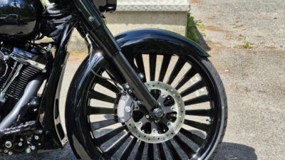 Harley-Davidson Bagger, SMT Wheels, Midland Luftfilter, Burleigh Higbhall Apehanger, BiwWheel