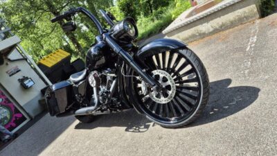 Harley-Davidson Bagger, SMT Wheels, Midland Luftfilter, Burleigh Higbhall Apehanger, BiwWheel